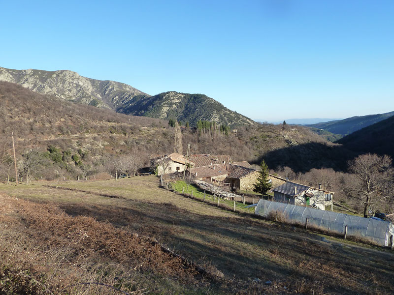 Hameau Valos sur la commune de Laboule en Ardèche